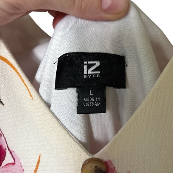 Iz Byer floral maxi dress-Size L- buttons, lined, slit - Picture 5 of 6